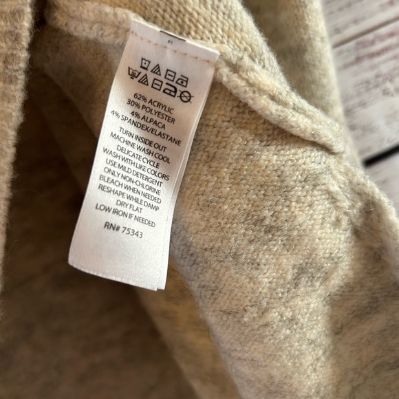 For Thee - Crowl Neck Sweater - Picture 5 of 5